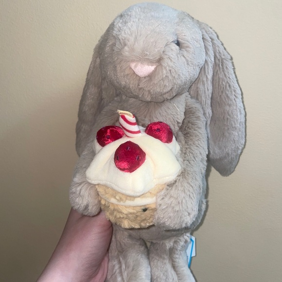 Jellycat Birthday Cake Bashful Bunny NWT - Picture 3 of 7